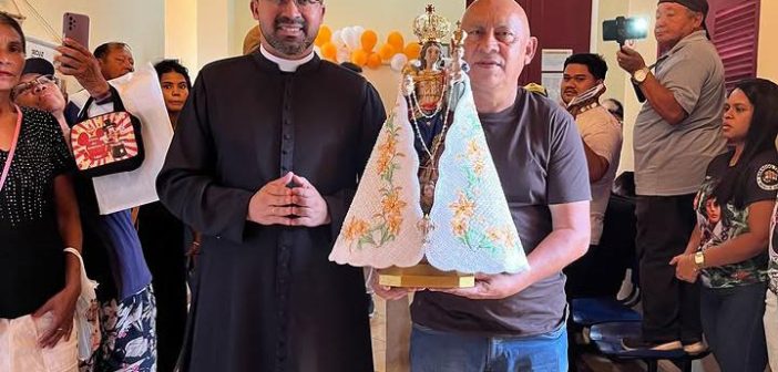 Visita da imagem peregrina de nossa senhora do Rosário nos estabelecimentos /Círio 269º